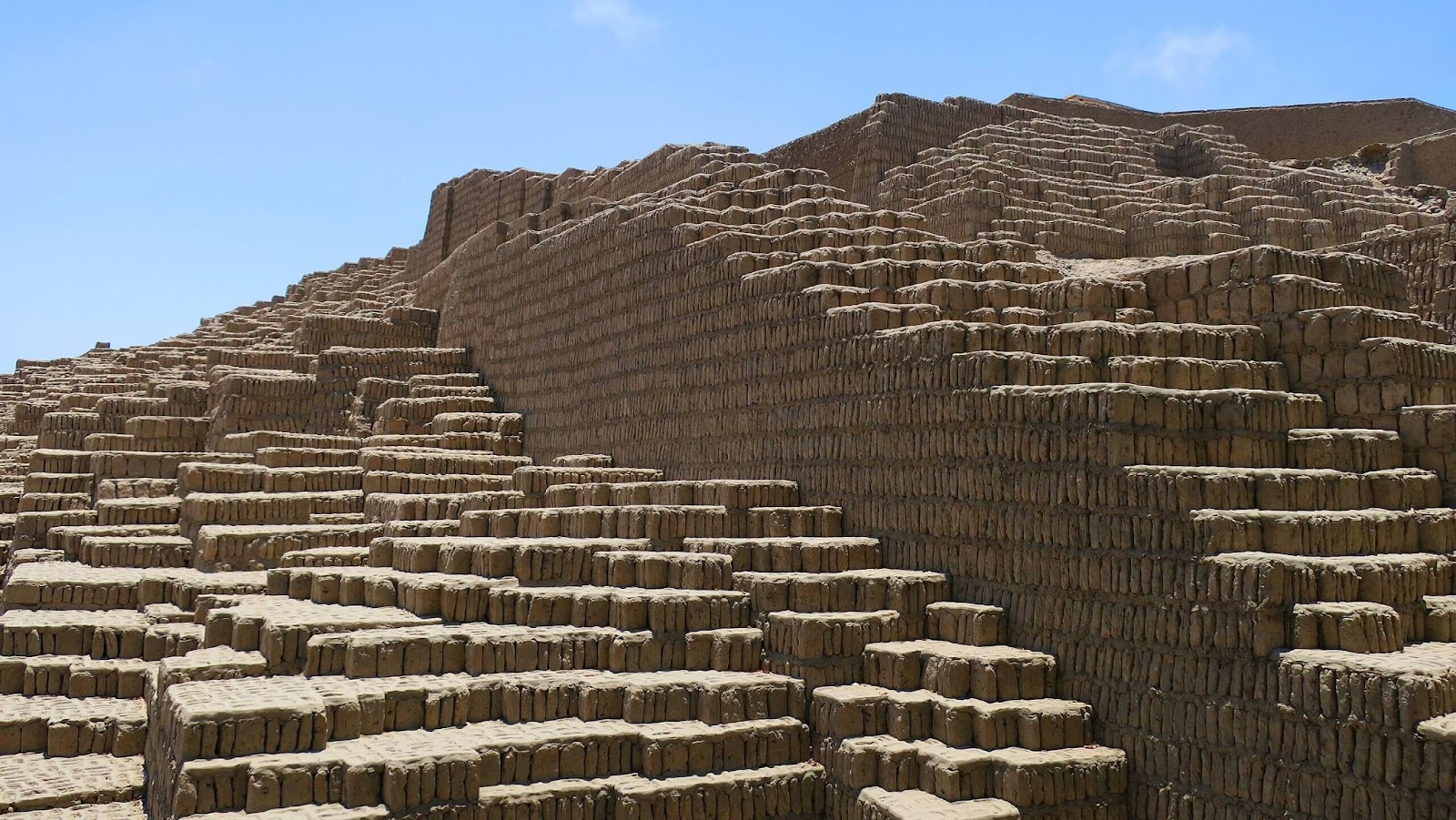 Huaca Pucclana, adobe and clay pyramid, Lima Culture, Lima People, 