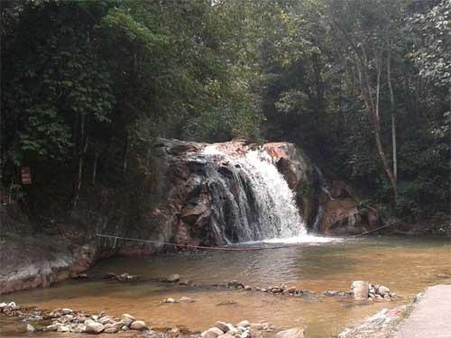 Air terjun Serendah