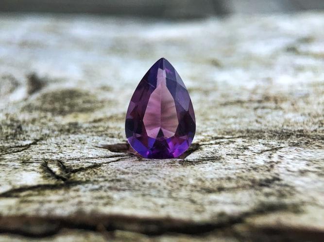 Photo of a diamond shaped gem