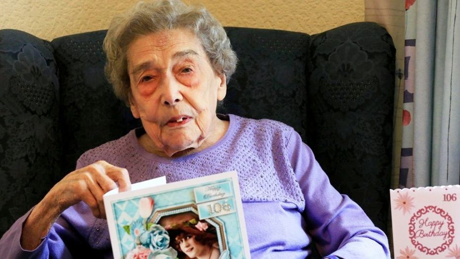 Madeline Dye đã bước sang tuổi 106. Hình ảnh 1
