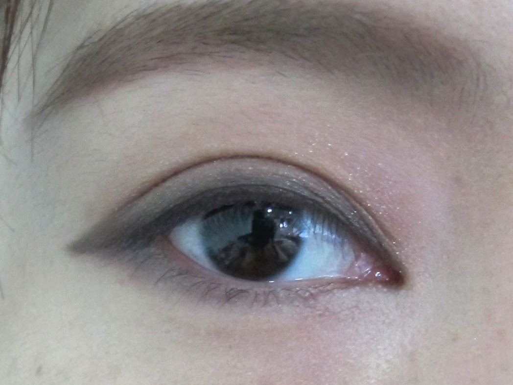 {妝文 Hanna} Bobbi Brown 率性ＯＬ日夜眼盤–示範優雅女伶光澤妝容