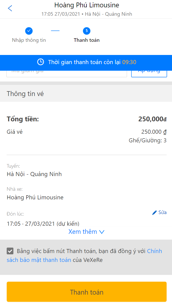 Thanh toán vé và chờ lên xe.