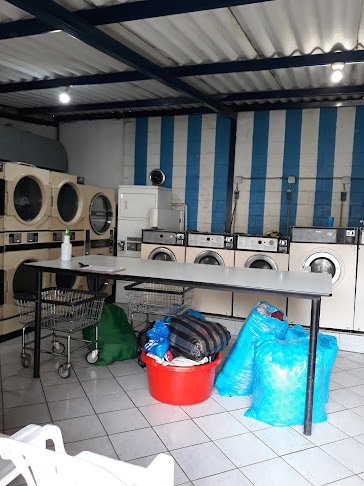 Opiniones de Burbujas Laundry en Cuenca - Lavandería