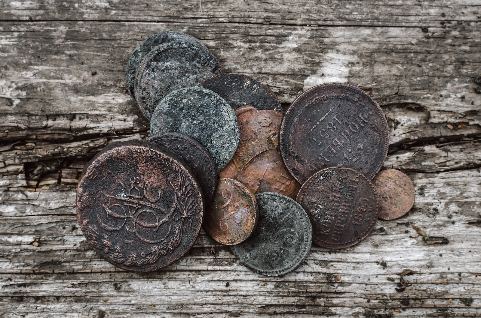 How To Clean Coins Without Devaluing Them [DIY Hack] 