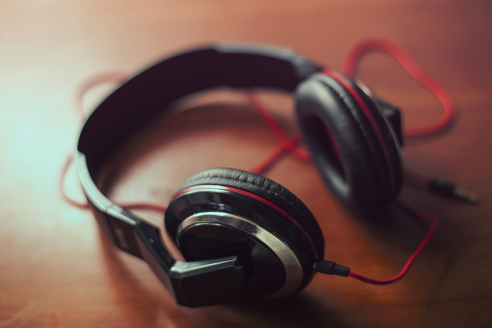 What are studio headphones?