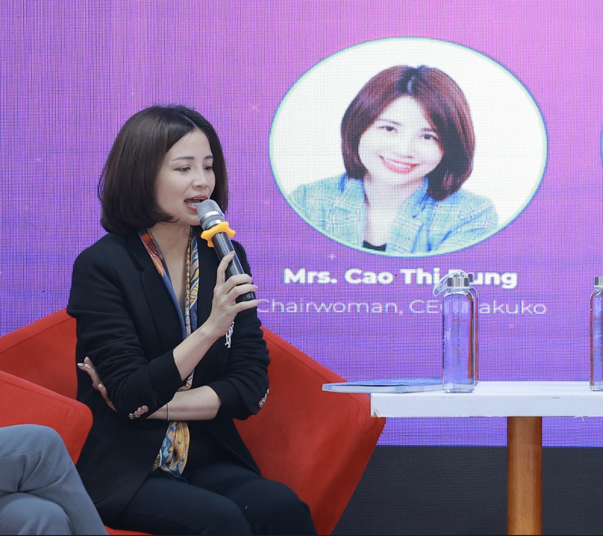 Hội nghị Trends Summit #01: Định nghĩa lại tương lai trong Quản trị, Kinh doanh, Tiếp thị và Công nghệ