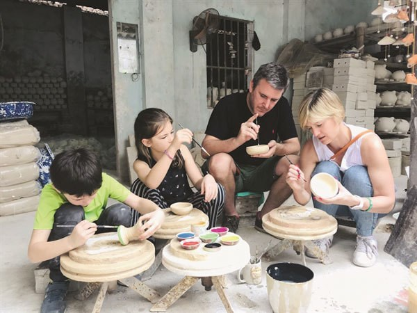 Bat Trang Pottery Village – Hanoi 