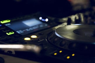 djing vinyl vs digital mixing dj