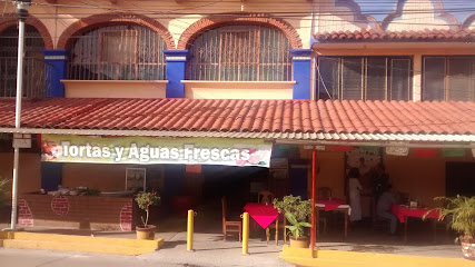 Mercado El Tule - Centenario 6, 8va Etapa IVO Fracc el Retiro, 68044 Santa María del Tule, Oax., Mexico