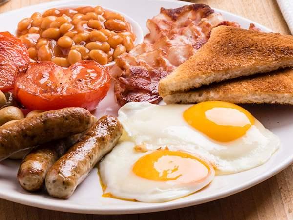 English Breakfast Authentic Recipe | TasteAtlas