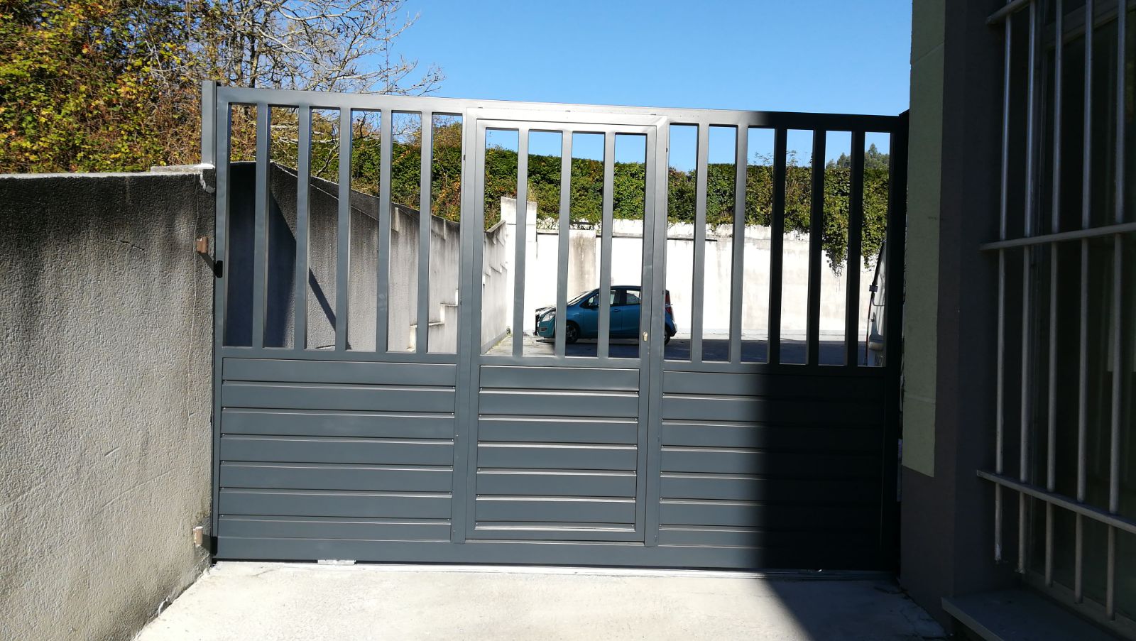 Puertas abatibles de acero galvanizado - Portagal