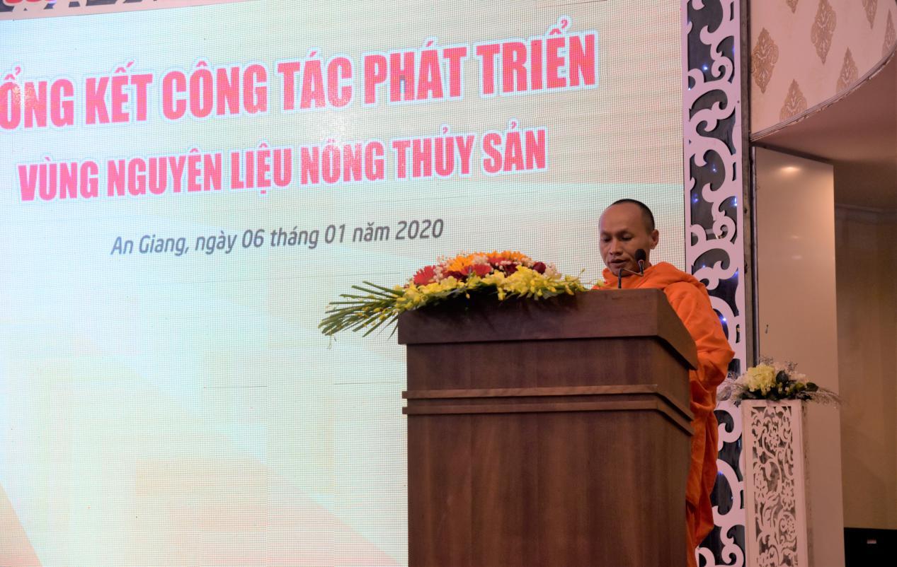 2. Ông Chao Sóc Khon - Thành viên trong mô hình liên kết trồng mì với Tập đoàn Sao Mai gửi lời tri ân với doanh nghiệp