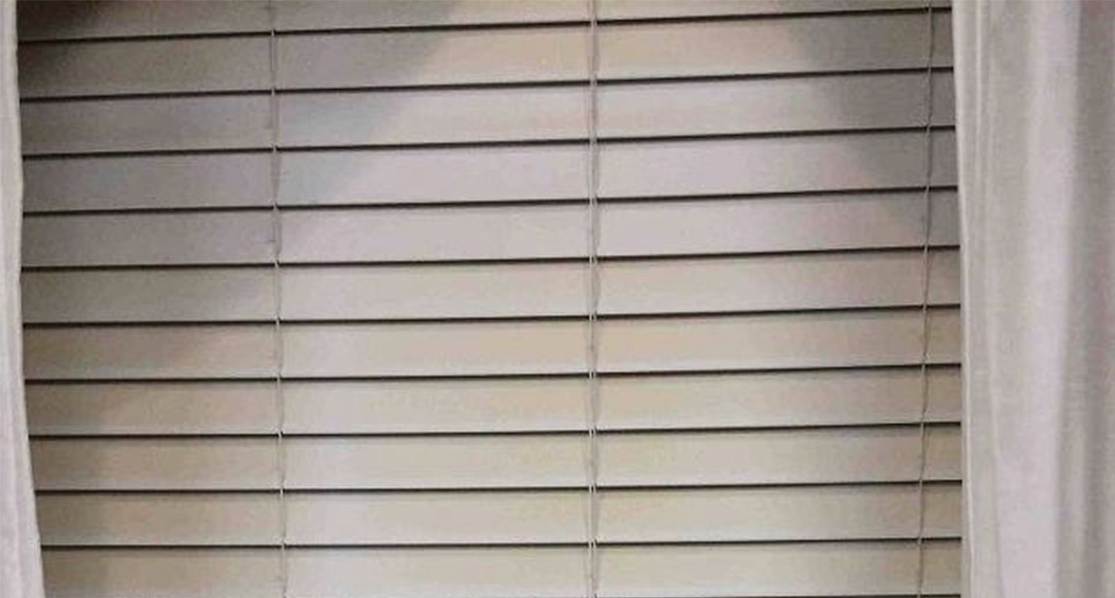 brighten old blinds with cleaning hacks