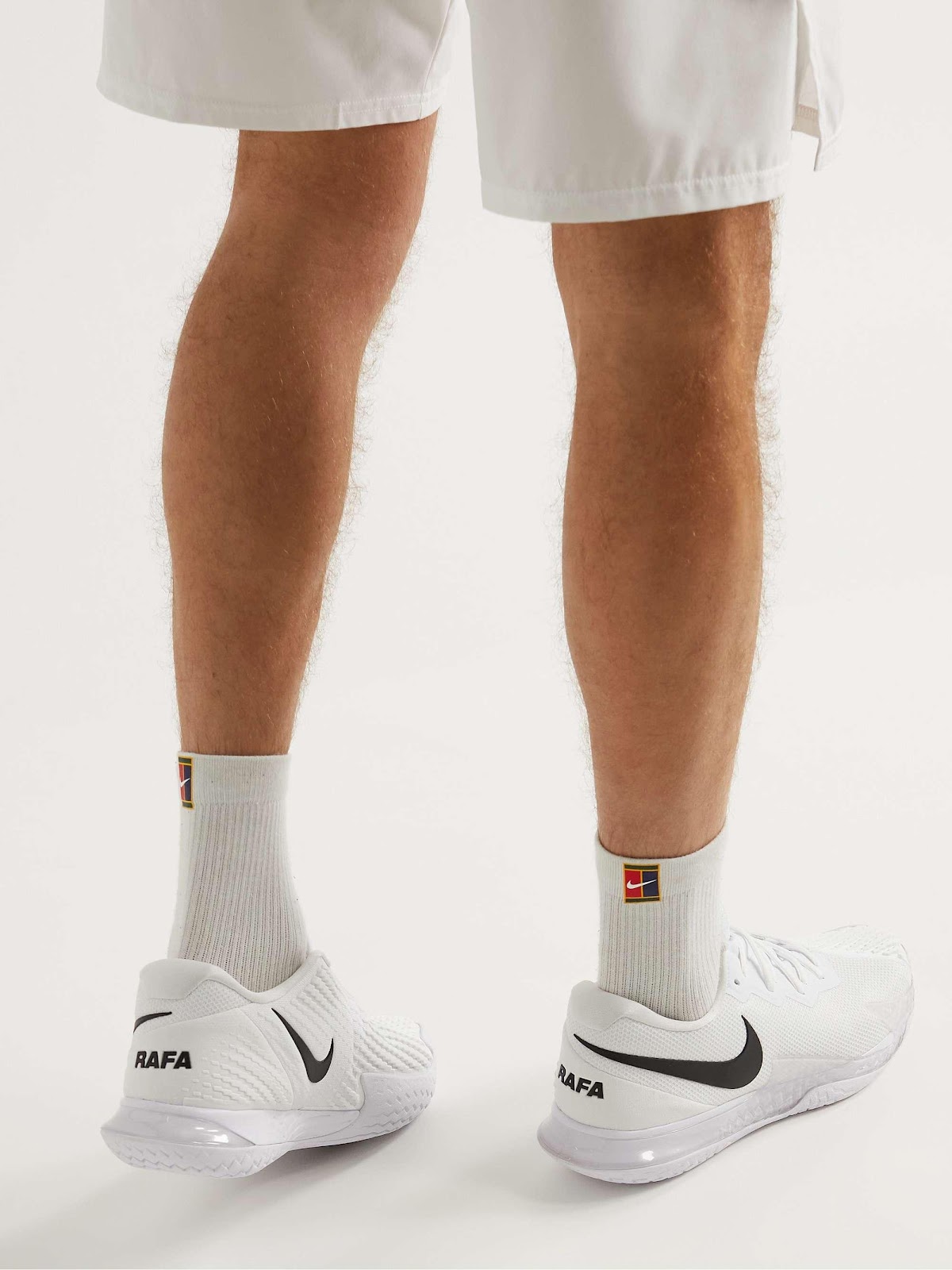  5 รองเท้าเทนนิส Nike คุณภาพที่มาพร้อมกับดีไซน์อันสวยงาม6