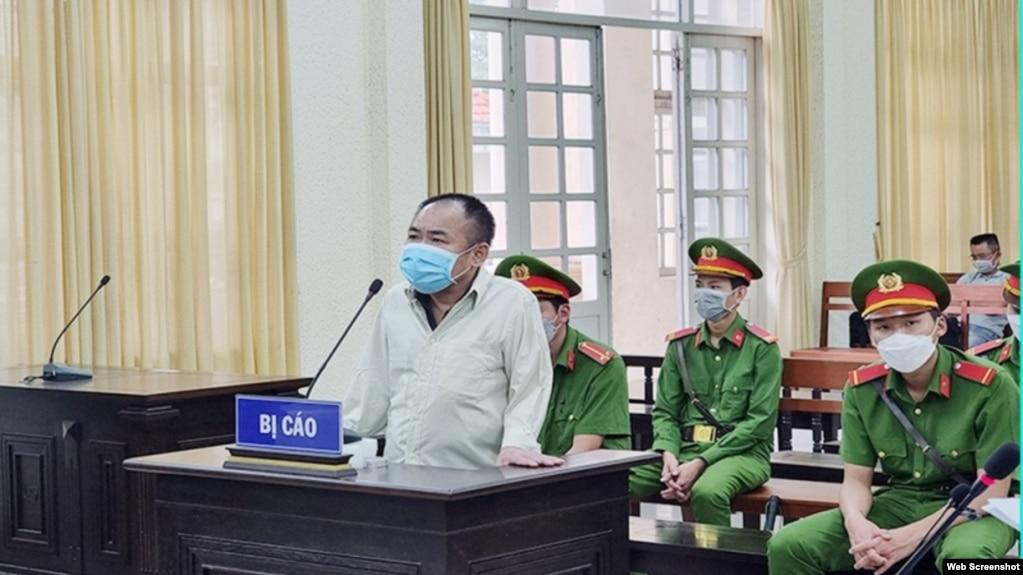 Ông Đinh Văn Hải tại phiên tòa ngày 26/4/2022 ở tỉnh Lâm Đồng. Photo CAND