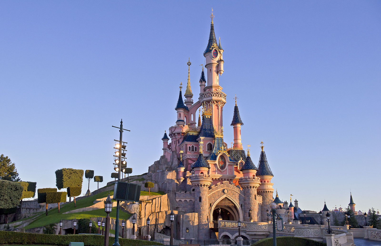 Посетить Замок Спящей красавицы в Диснейленде в Париже