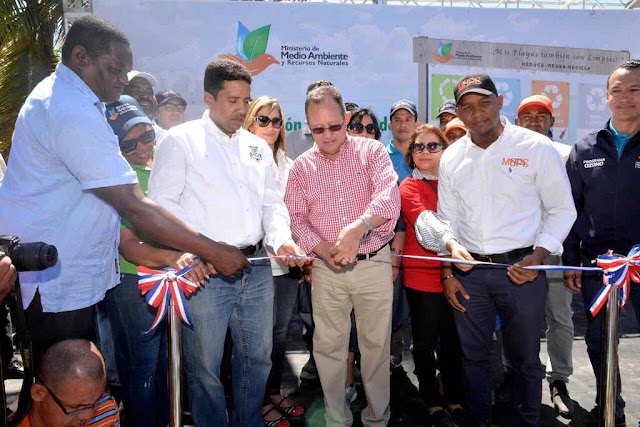 Ministerio de Medio Ambiente lanza   "Proyecto de Prevención, Manejo de Residuos Sólidos y Remozamiento de la Playa  de Boca Chica" 