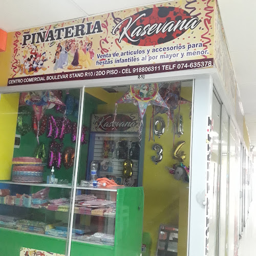 Centro Comercial Boulevard, 2nd Piso, Int. R 10, Mariscal Nieto 480, Chiclayo 14001, Perú