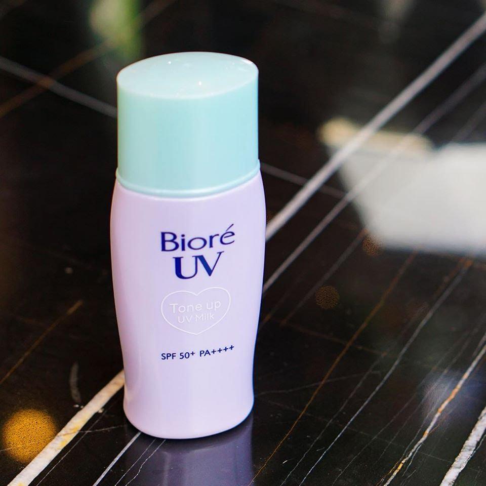 Sữa Chống Nắng Biore Hiệu Chỉnh Sắc Da Tone Up UV Milk SPF50 PA++++