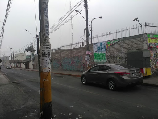 Oficina BCP C.C Real Plaza - Santa Clara - Lima