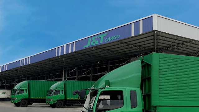 J&T Cargo membantu usaha UMKM