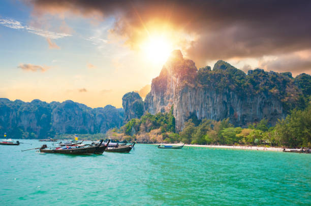 How to go from Bangkok to Phuket