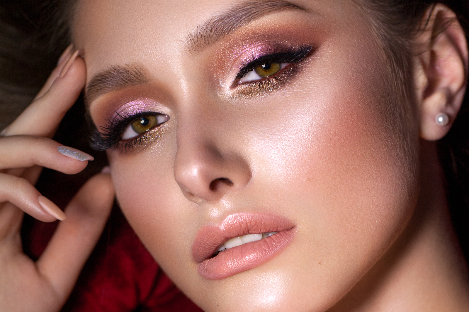 How To Wear Pink Eyeshadow? Here Are 13 Stunning Looks For You To Try