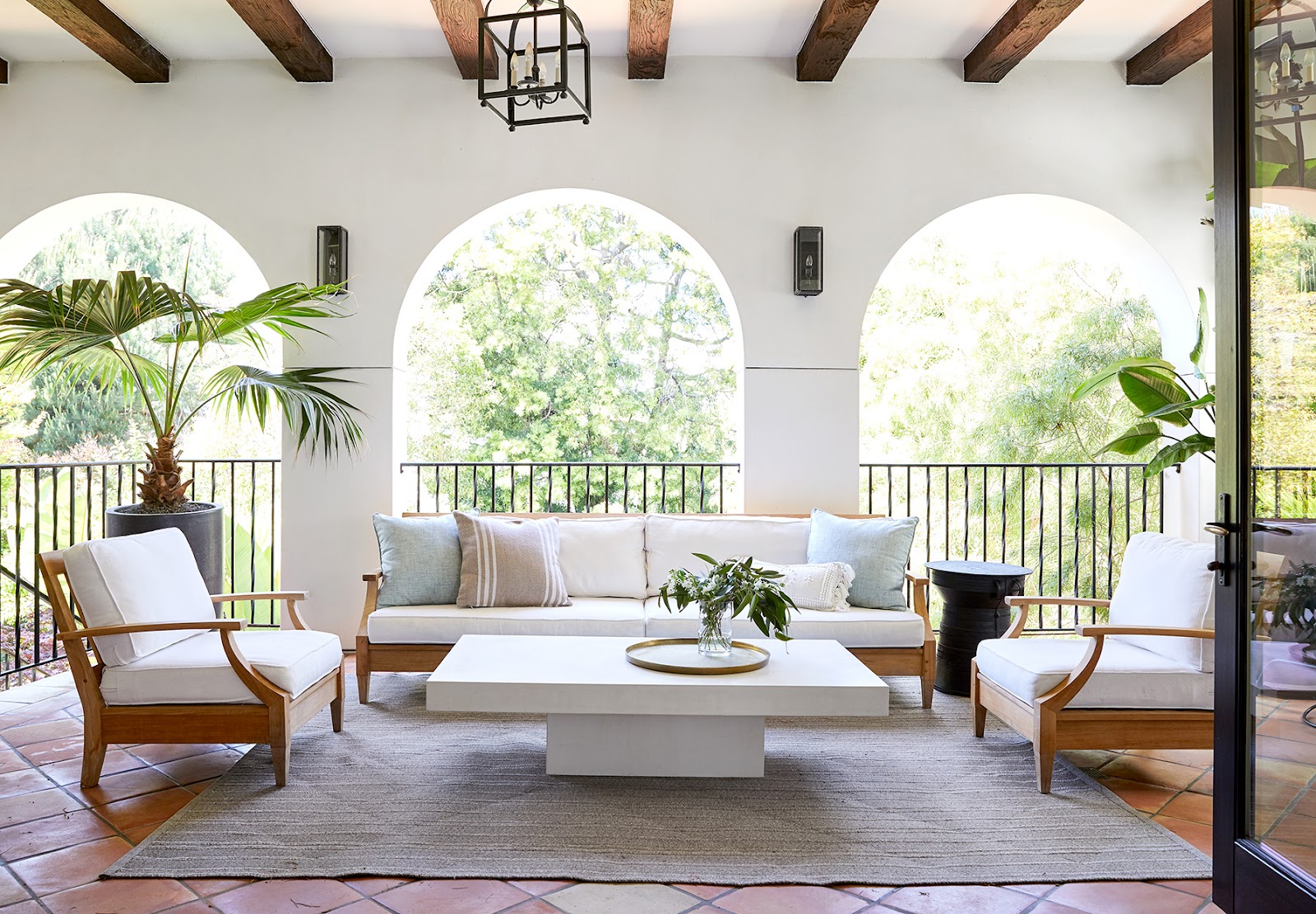 How To Aesthetics Your Outdoor Living Space