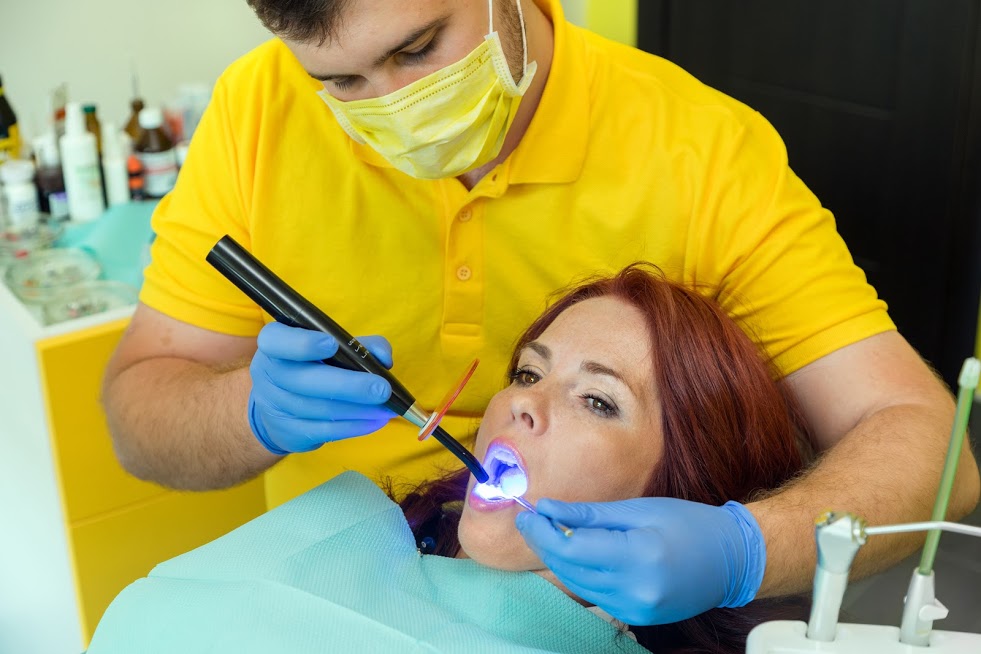 фотополимерные пломбы для лечения зубов