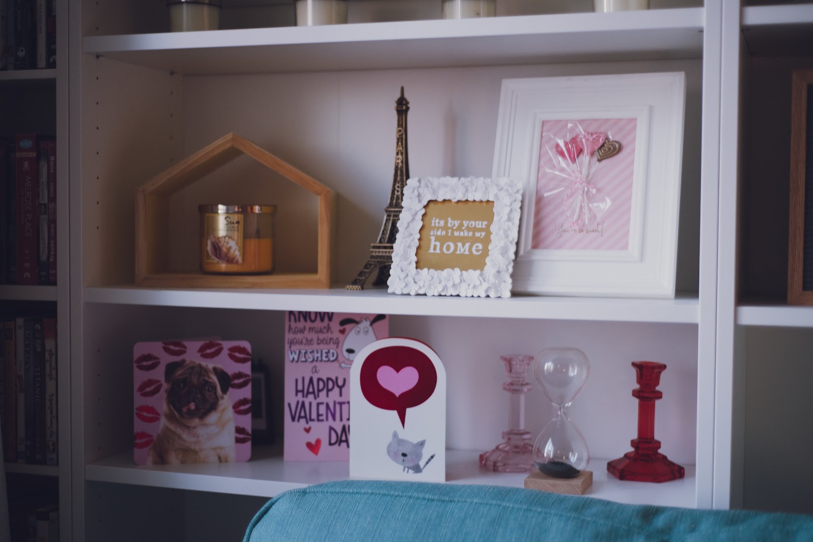 valentine's-living-room-lily-muffins.jpg