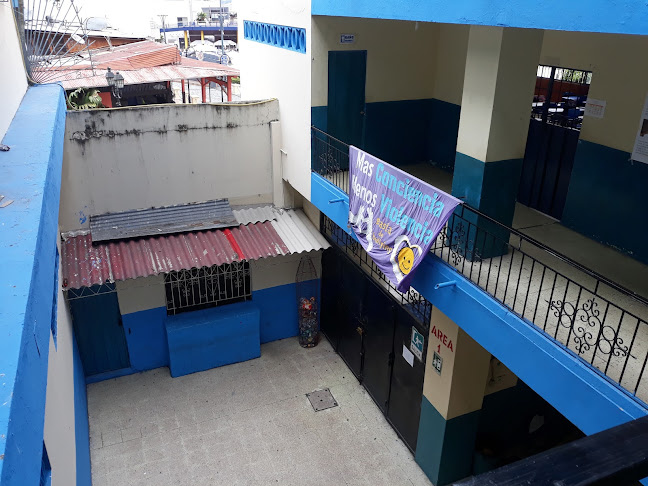 Opiniones de Escuela Abdón Calderón en Guayaquil - Escuela