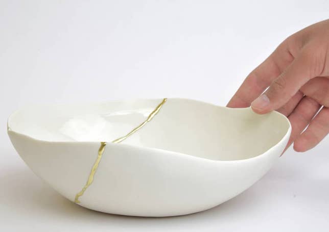 L’art japonais de réparer des céramiques avec de l’or