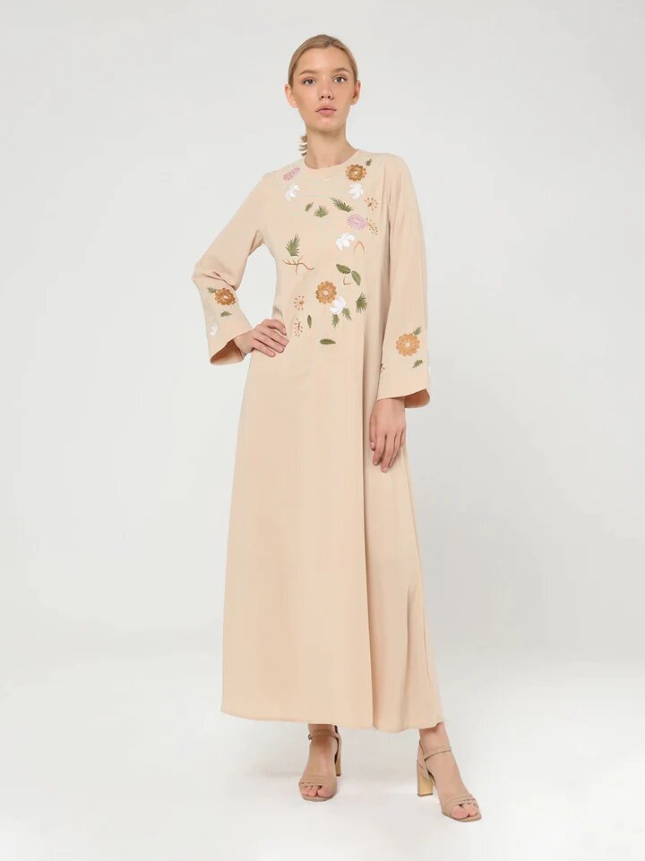 What clothes are best for casual wear in hot and humid weather?