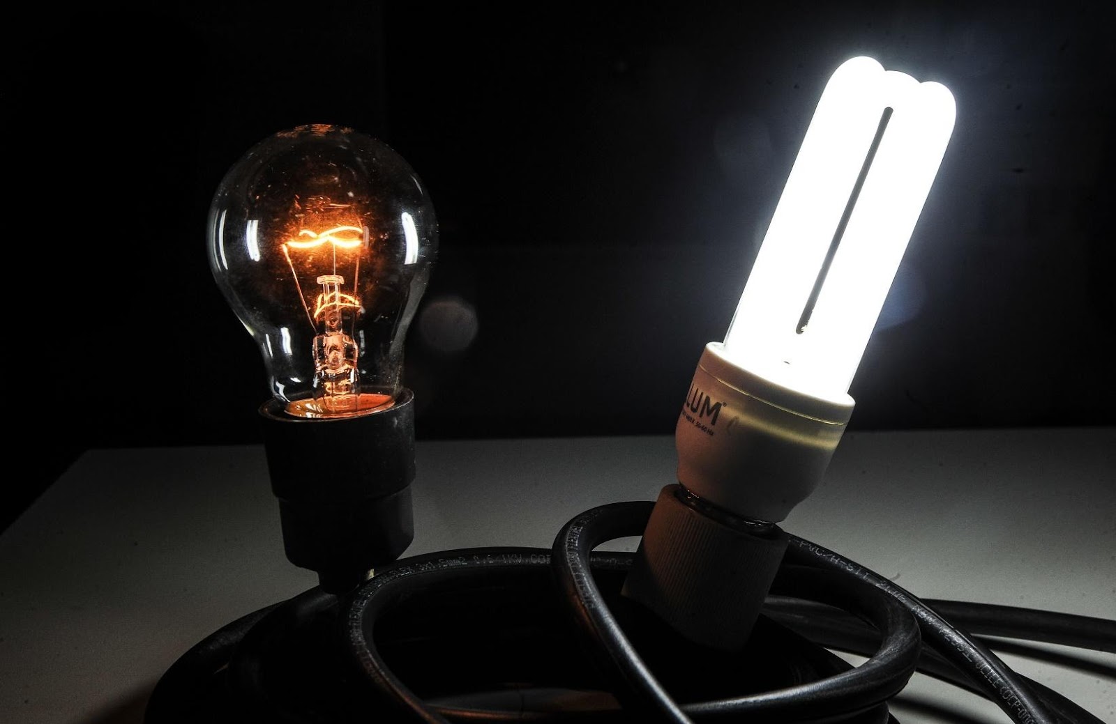 Преимущества и недостатки люминесцентных ламп