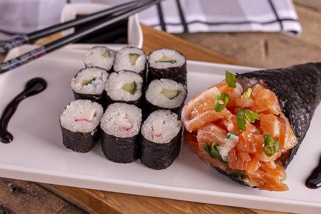 Temaki Sushi ซูชิม้วนทำเองที่บ้าน ข้าวปั้นที่เลือกไส้แสนอร่อยได้ด้วยตัวเอง1