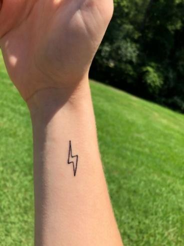 Lightning Bolt Tattoo | Bolt tattoo, Lightning bolt tattoo, Cool small  tattoos