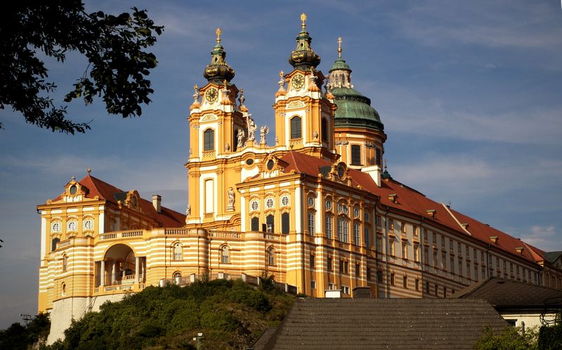 File:Stift melk 001.jpg