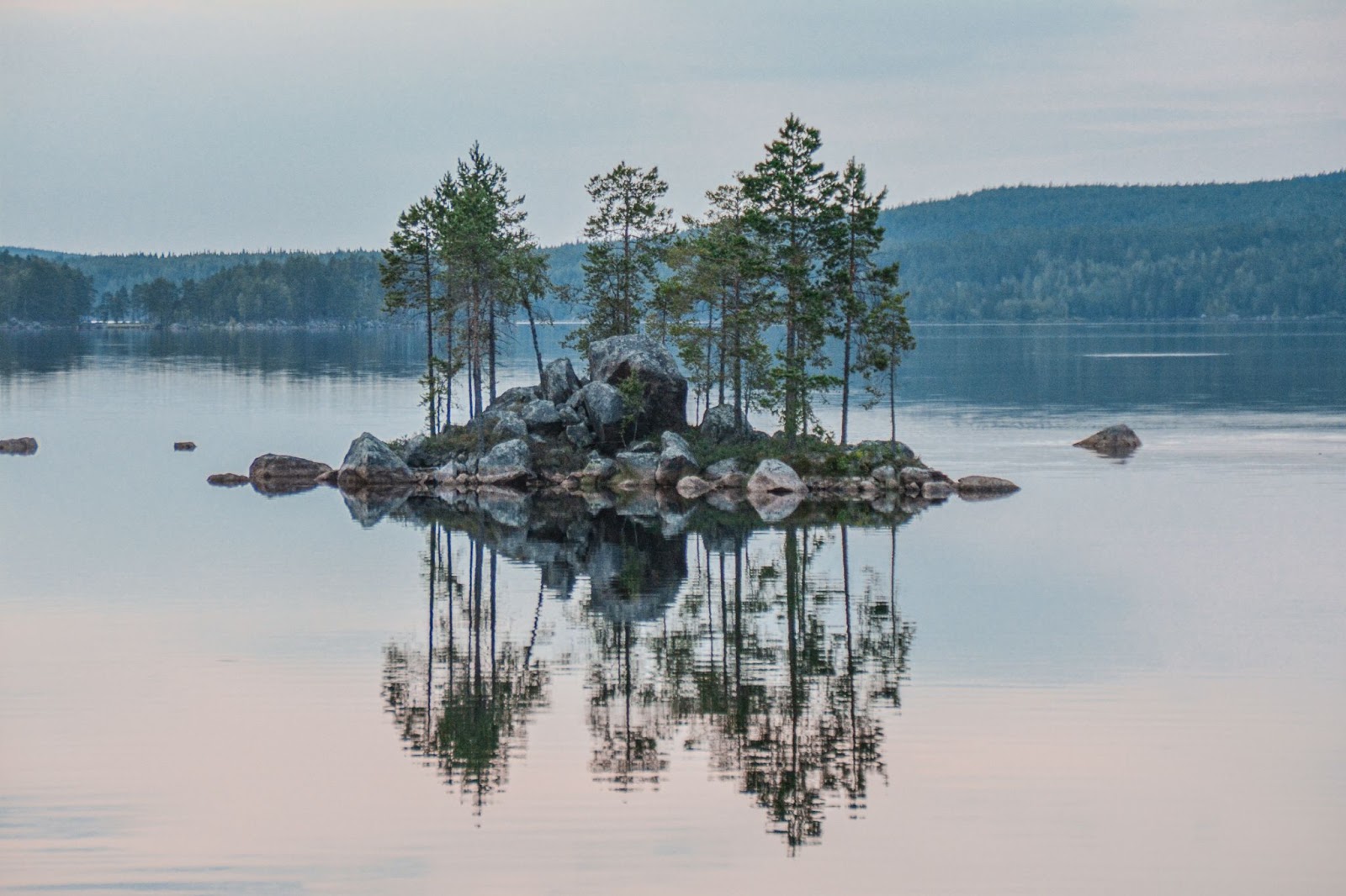 Groot meer in Zweden 