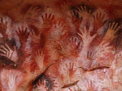 A Cova das Mãos ou Cueva de las Manos é uma caverna localizada na província de Santa Cruz, Argentina. A caverna situa-se no vale do rio ...