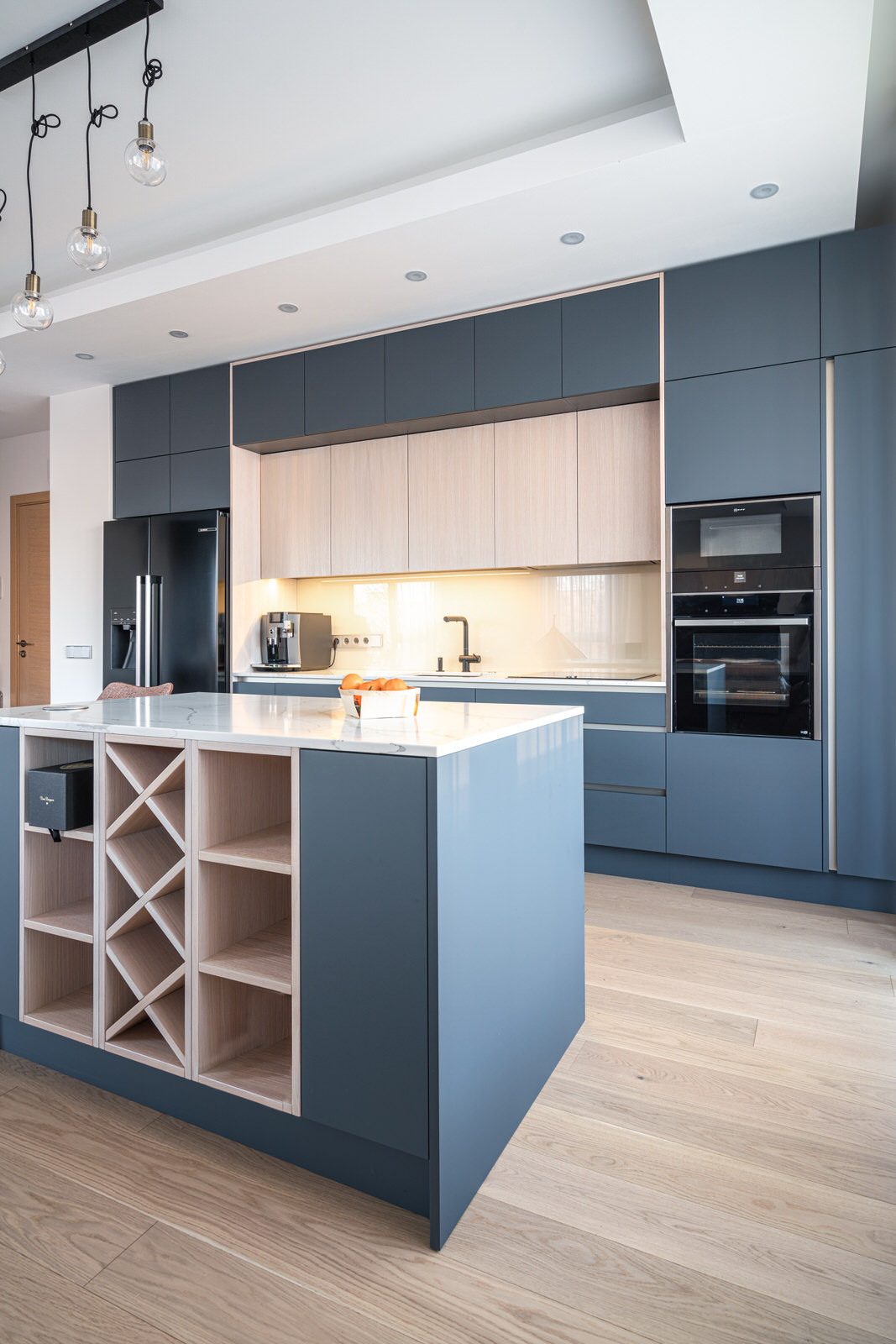 A look at elegant and functional kitchen furniture in Skanstes
