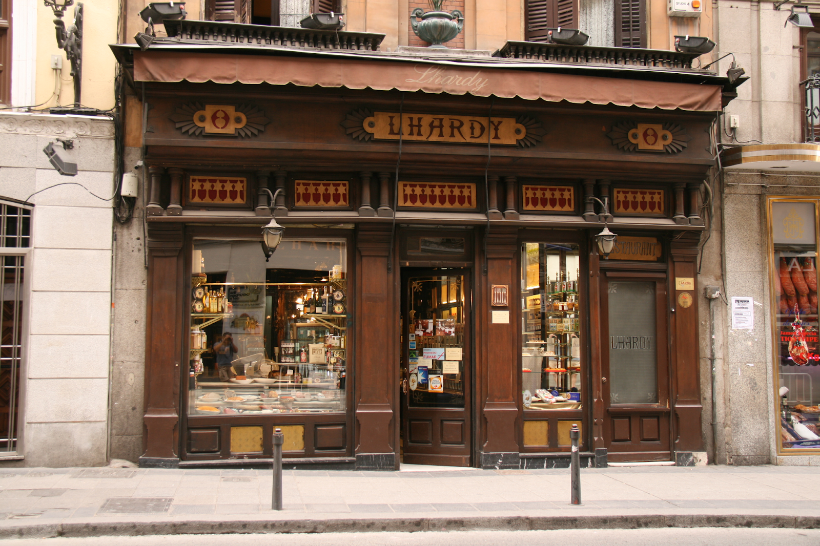 Lhardy, un lugar cargado de historia en Madrid
