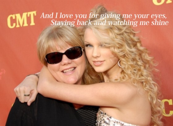 102581_taylor-swift-with-her-mom-andrea-swift-at-the-cmt-music-awards-on-april-16-2007-e1304528014893.JPG