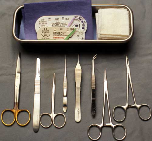 Organize instruments before beginning surgery with tips pointed in one direction and in the order to be used.