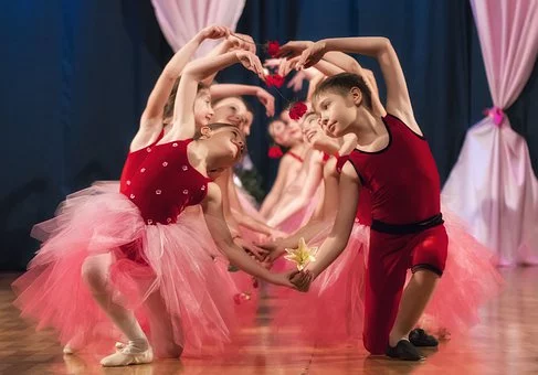 子供のバレエはいつから習わせるのがベスト 始める平均年齢や小さい頃から習うメリットを解説 子どもバレエニュース