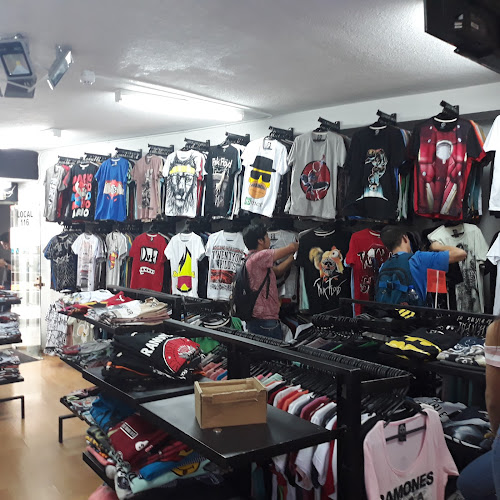 Opiniones de Derick en Quito - Tienda de ropa