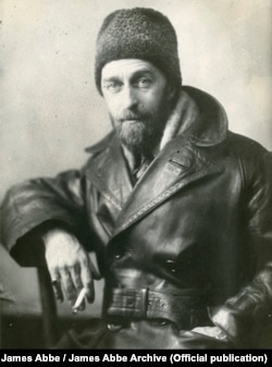 Американский фотограф Джеймс Эббе во время первой поездки в СССР в 1927 году. James Abbe/James Abbe Archive