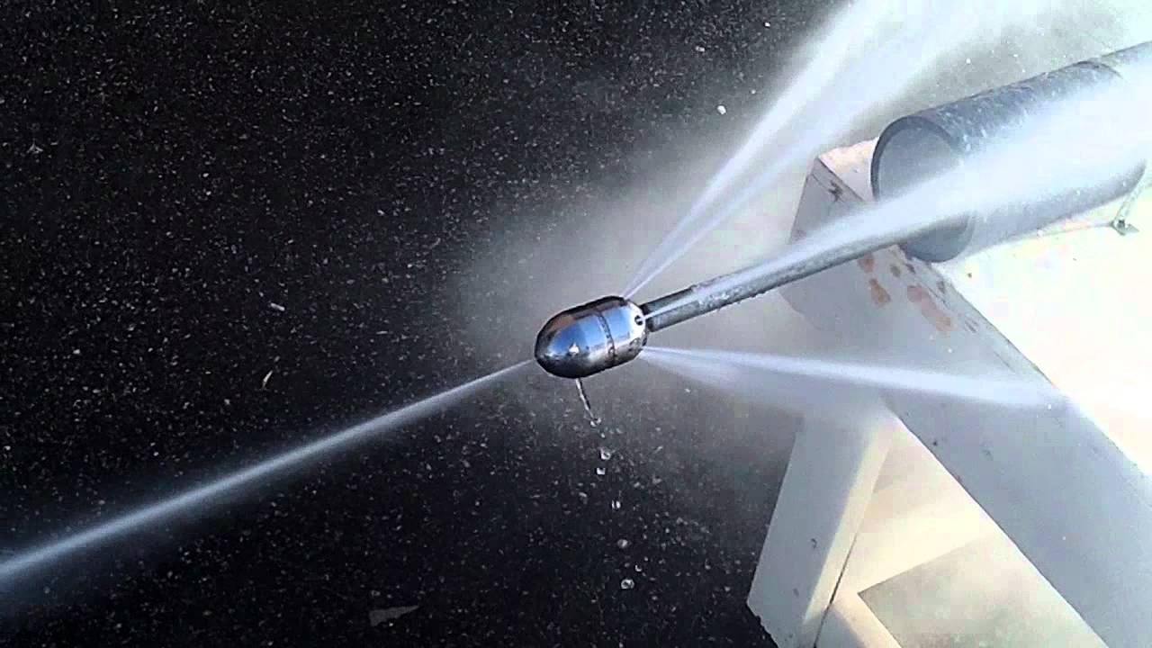 Hydro jet spraying water