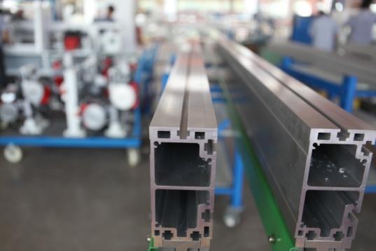 D:\南兴\技术文件\各产品系列规格书\规格书用资料\图片\产品细节图片\封边机\NB4J\IMG_0116.JPG