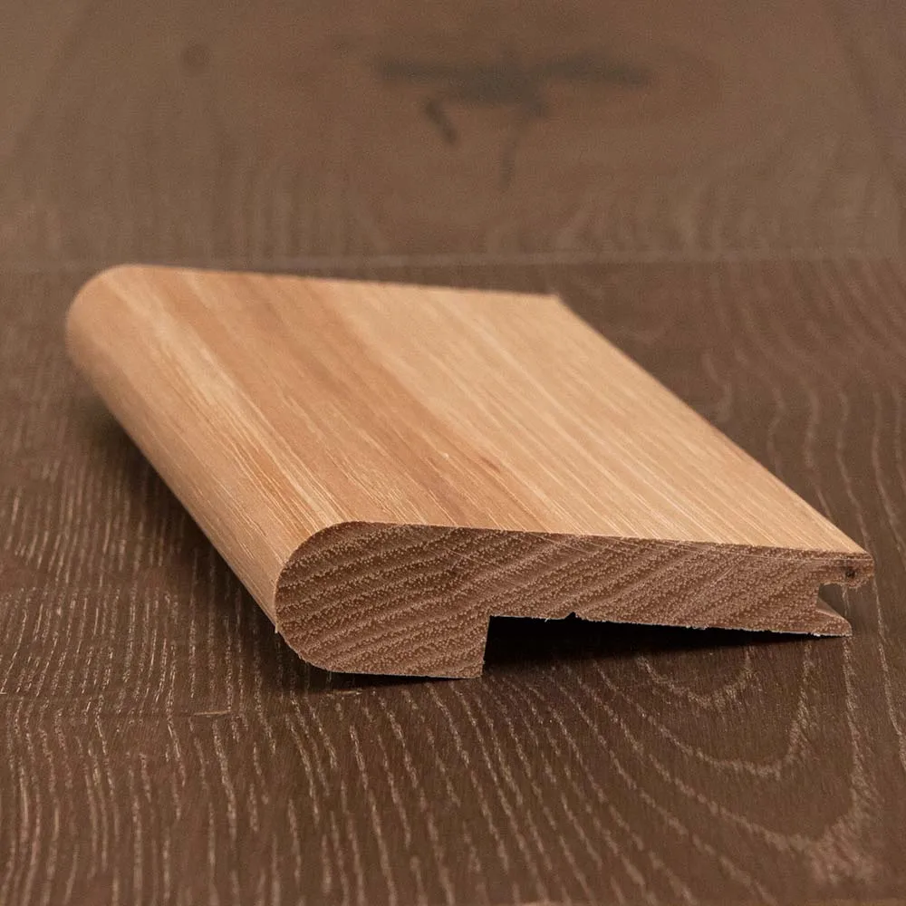 step nosing kayu