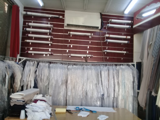 رسم الأناقة للخياطة الرجالية